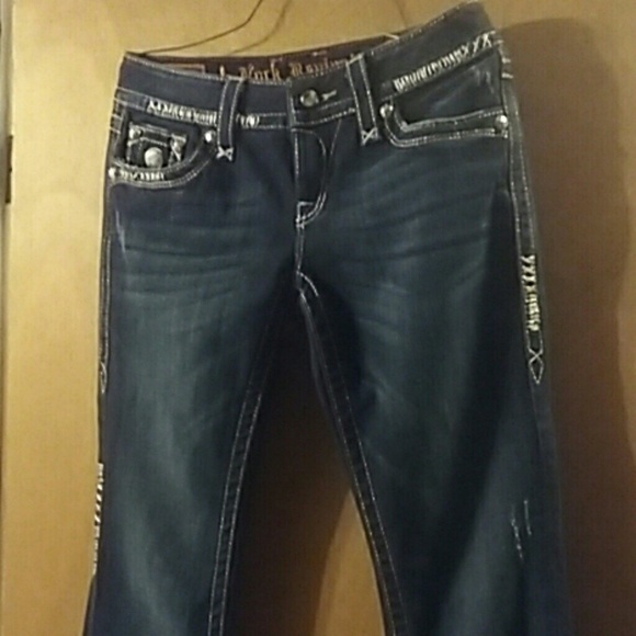 Rock Revival Jeans - Picture 4 of 4