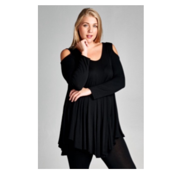 LAST ONE! (Plus) Black cold shoulder top - Picture 3 of 3