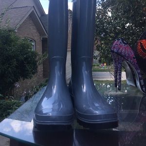 Rainboots