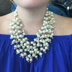 Stella & Dot chunky pearl necklace