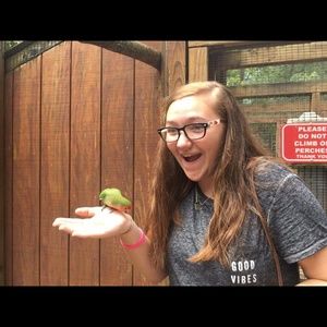 Meet your Posher, Emilee