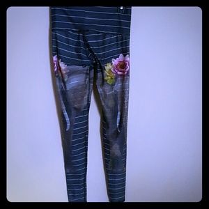 Teeki Love the Elephant leggings