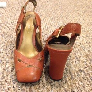 Hardly worn cognac color