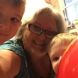 Meet your Posher, Deborah