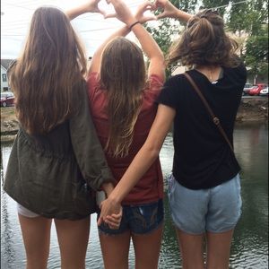 Meet your Posher, Ava