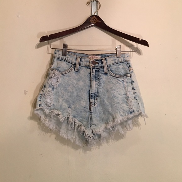Jean, acid wash, high waisted shorts