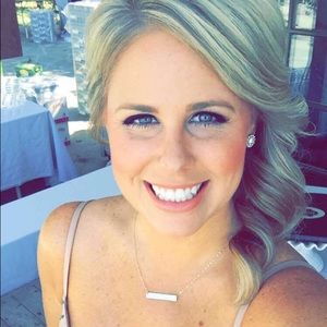 Meet your Posher, Lacey