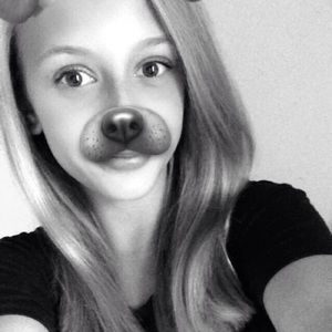 Meet your Posher, Carli