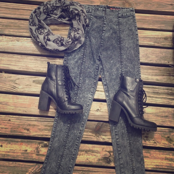 High waisted jeans