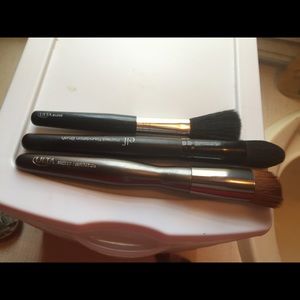 8 brush bundle 💋🙆🏽