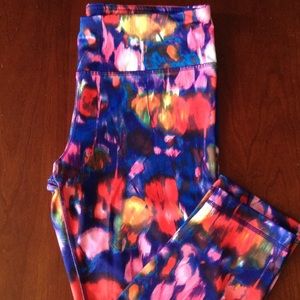 Women's activewear capris