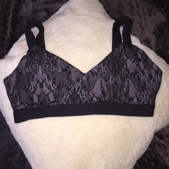 Fabletics Sports Bra