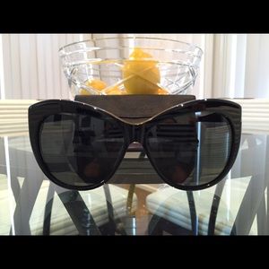 Elizabeth and James Black "Cat Eye" Sunglasses.