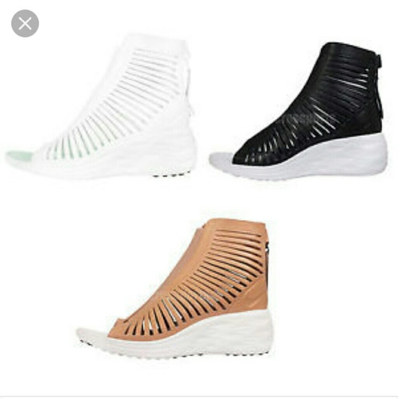 LOOKING FOR THESE !!! NOT FOR SALE !!! - Picture 1 of 1