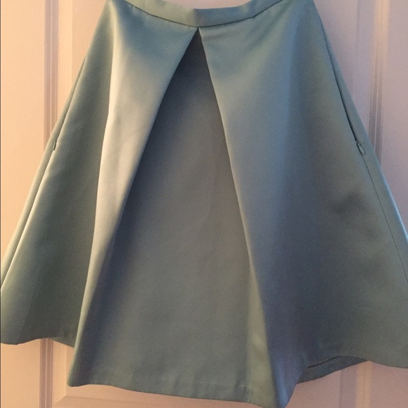 !!LAST CHANCE SALE🦋Tibi Satin light blue skirt🦋 - Picture 3 of 8