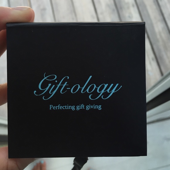 Heart necklace - Picture 2 of 2