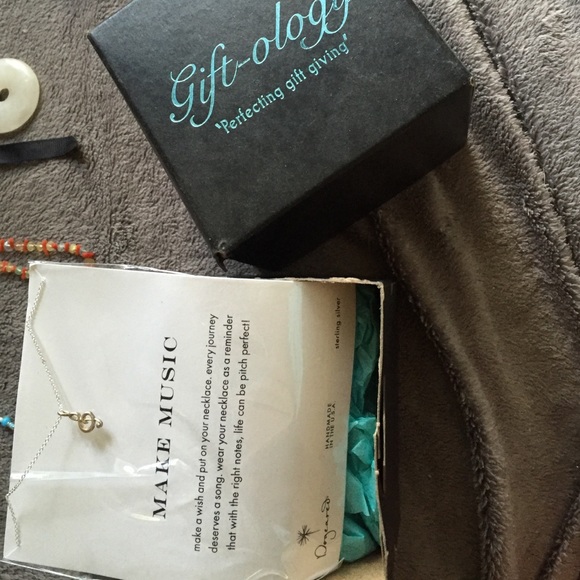 Make music necklace. New in box - Picture 2 of 2