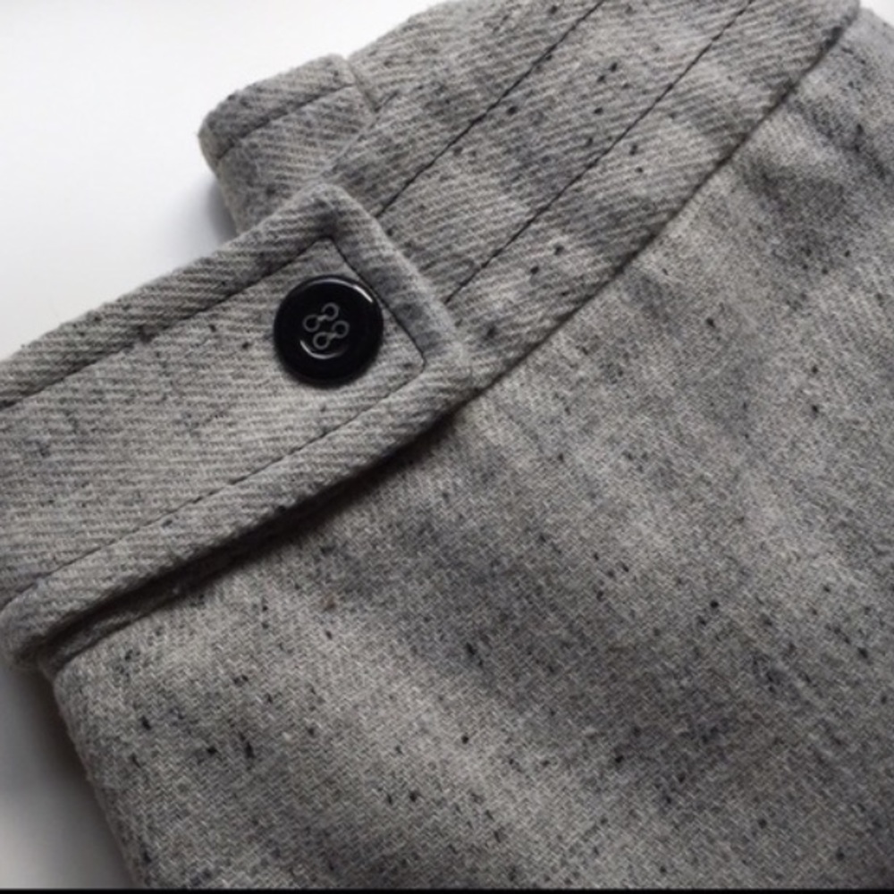 Gray tweed mini skirt with buttons. Size 10.