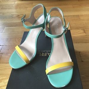 Charles David Reverse Sandals, Yellow/Mint Sz 6.5