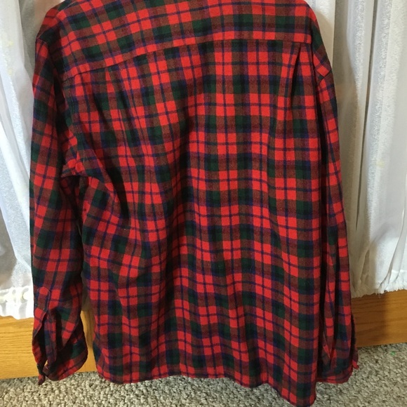 Basic red Flannel! - Picture 3 of 3