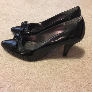 Laura Ashley size 8.5 black heels