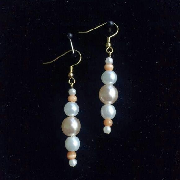 Earringa - Picture 2 of 2