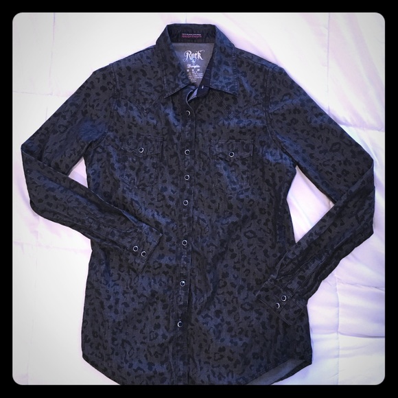 NWOT Black Cheetah Print Western Button Down Shirt