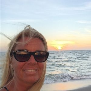 Meet your Posher, Marina