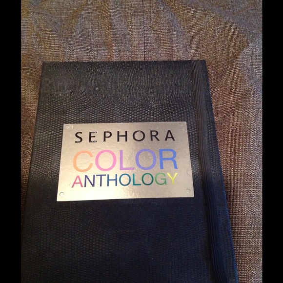 Sephora Color Anthology 70 Shades of Eyeshadow