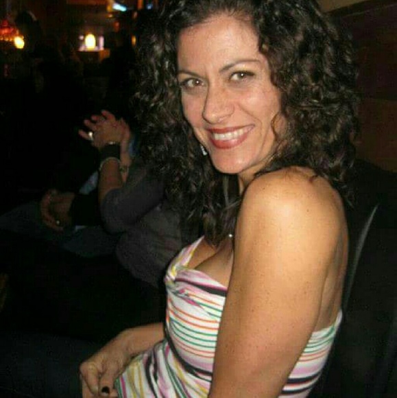 Meet your Posher, Jen - Picture 2 of 4