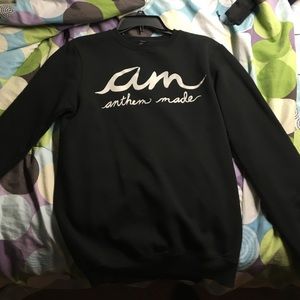 Crew neck