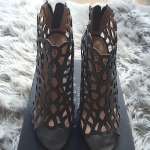 Zigi Soho heels