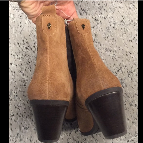 And they're gone!! Sam Edelman booties - Picture 2 of 3