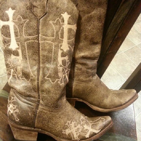 Circle G vintage Handcrafted  Cross women's boots