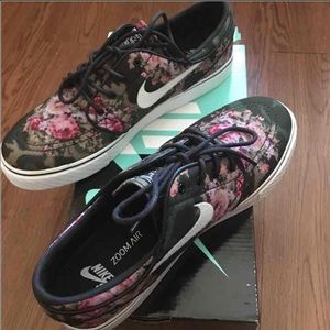 BRAND NEW NIKE STEFAN JANOSKI'S