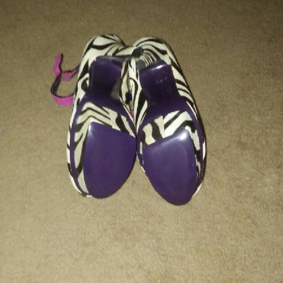 Zebra heels - Picture 3 of 3
