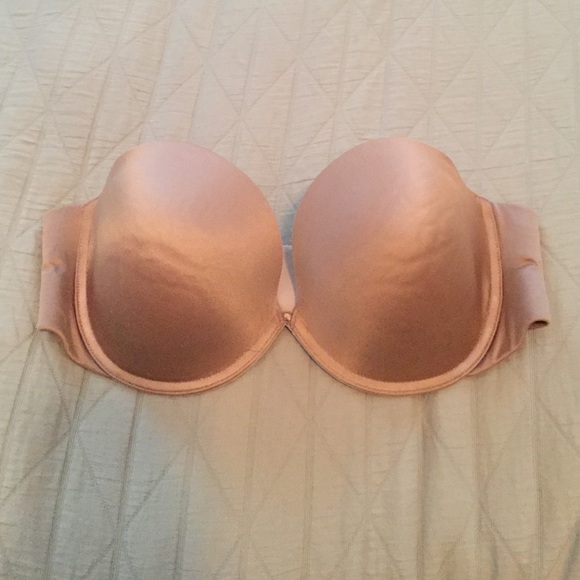 36D VICTORIA SECRET STRAPLESS BRA