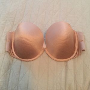 36D VICTORIA SECRET STRAPLESS BRA