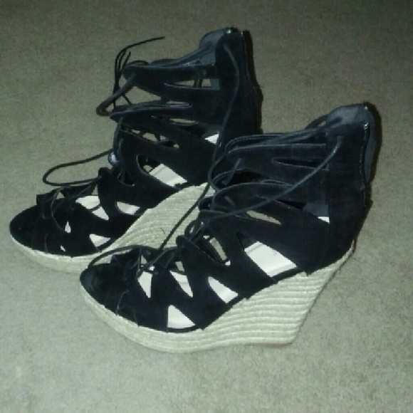 Black wedges - Picture 2 of 2