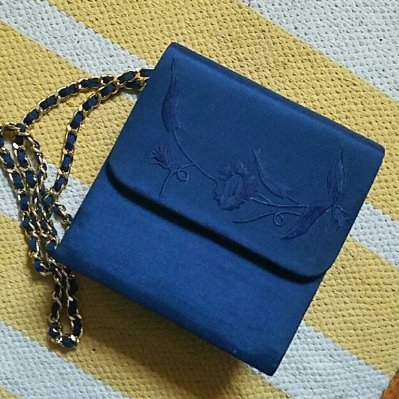 Vintage Embroidered Handbag