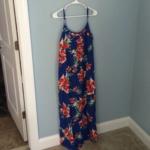 Old navy maternity maxi dress.