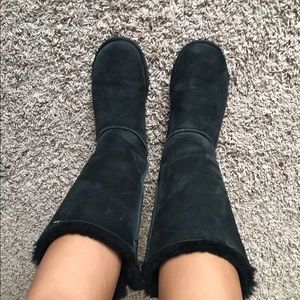 Black uggs
