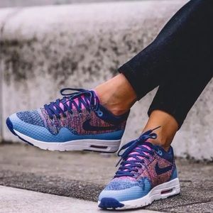 nike flyknit air max 1