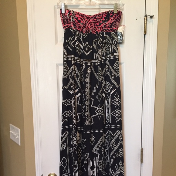 NWT- Super Cute Billabong Maxi Dress - Picture 2 of 4