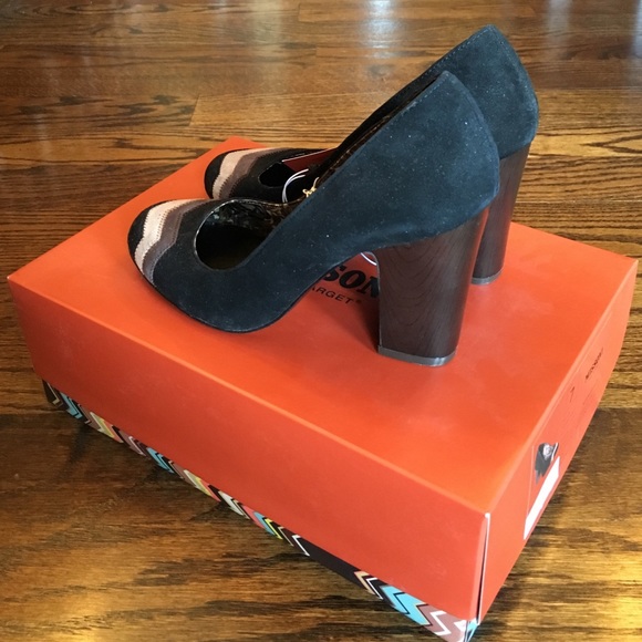 Missoni Suede High Heel Pumps - Picture 2 of 4