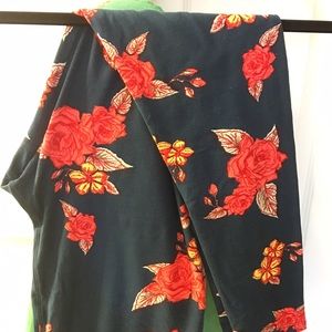 Lularoe jade rose Tc leggings