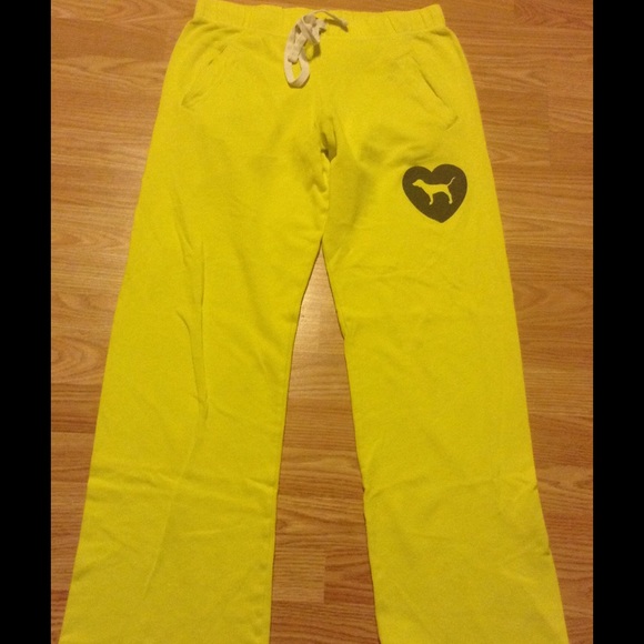 PINK boyfriend pants size small in yellow