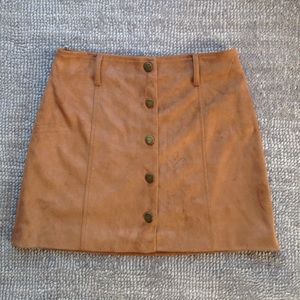 ⭐️SOLD⭐️f21 suede skirt