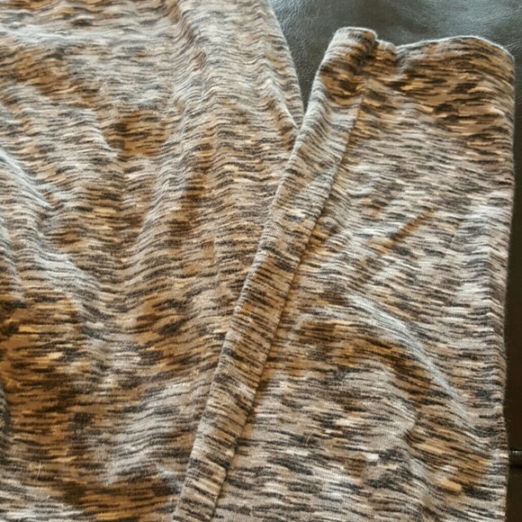 Grey Leggings - Picture 2 of 2