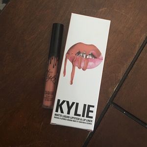 Kylie Jenner Lipkit Dirty Peach